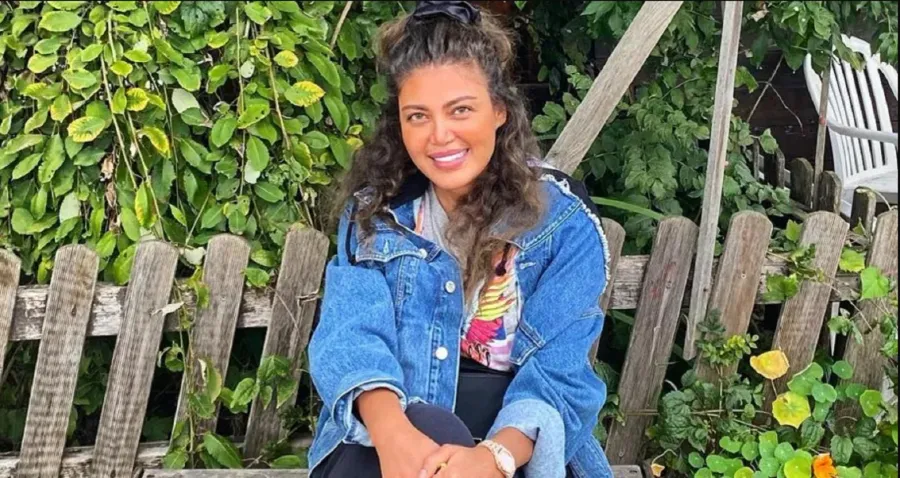 ريهام حجاج ترتدي الحجاب