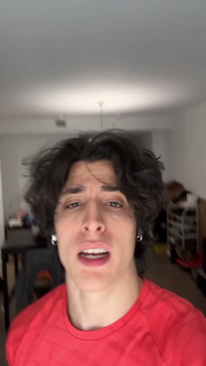 مقطع يوسف خليل مع فرانسيس بينتلي من انجلترا