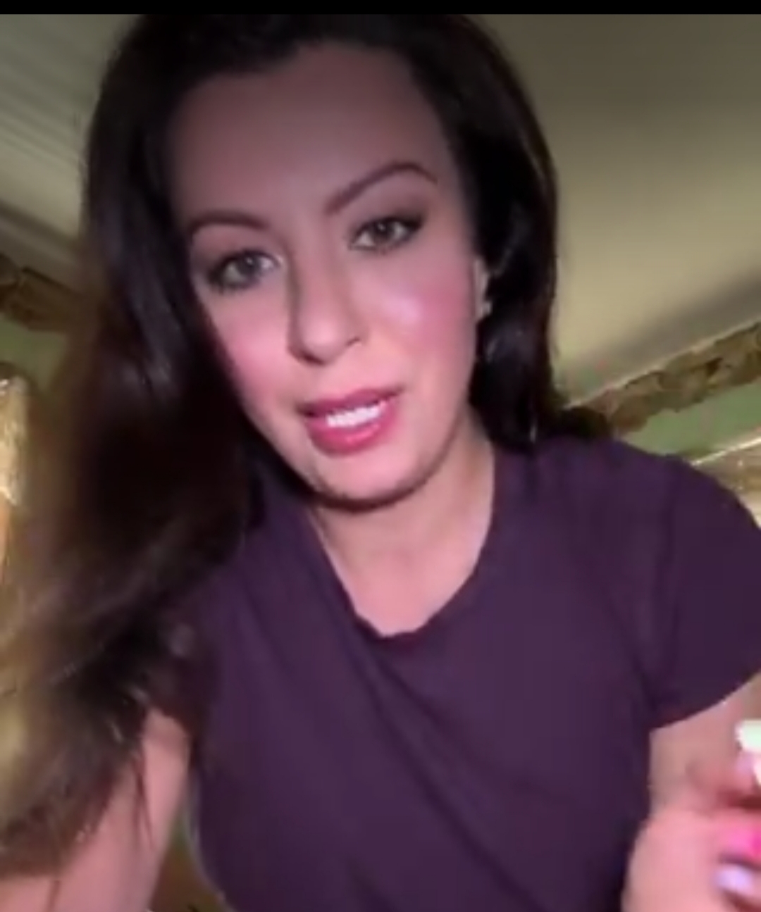 مقطع الينا انجل مع الشيميل