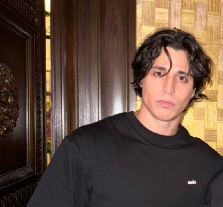 مقطع يوسف خليل مع الفانز بيبي تي